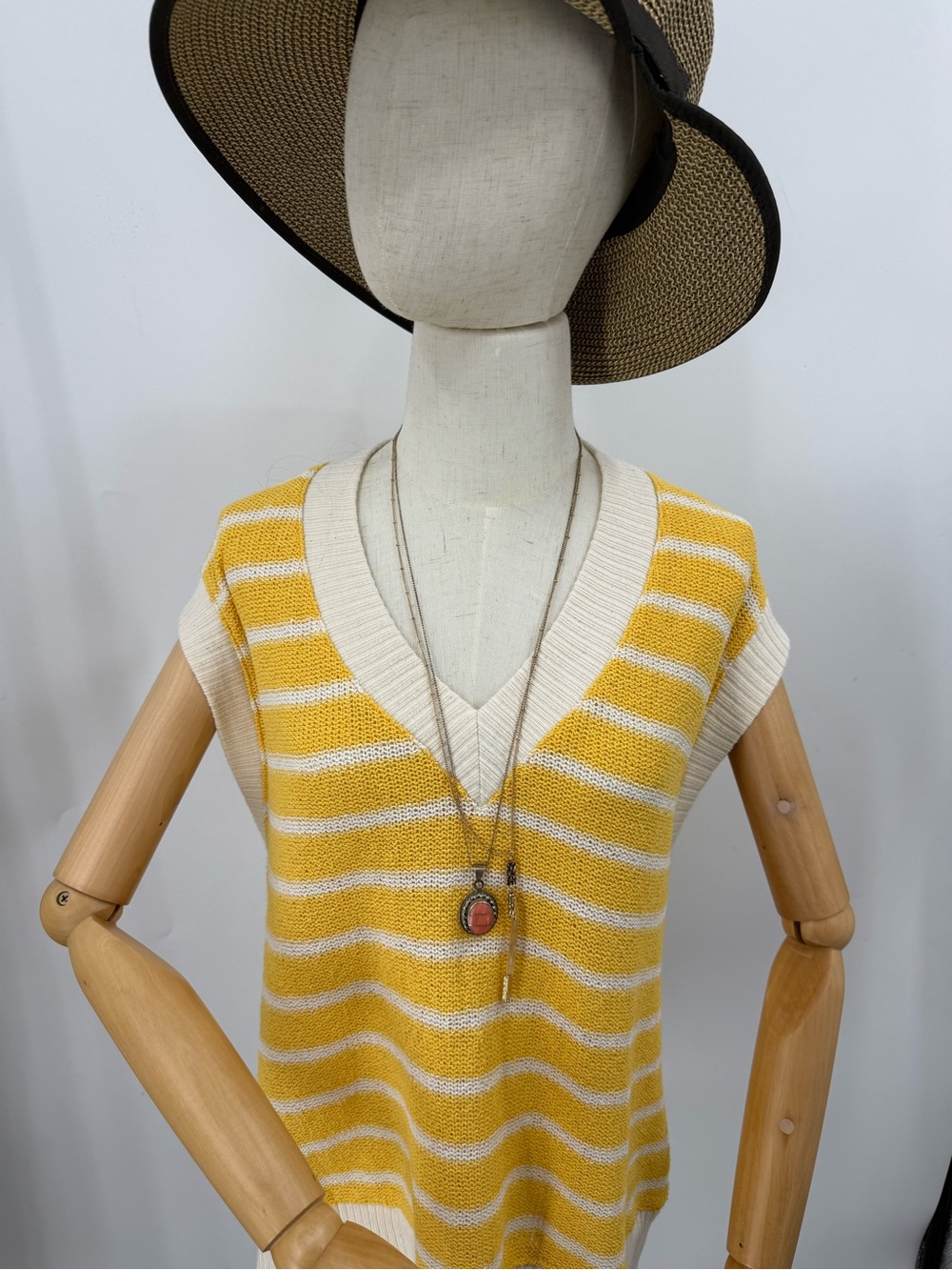Zara Yellow and Cream Striped oversized, relaxed, fit V-Neck Sweater Vest S - Picture 8 of 10